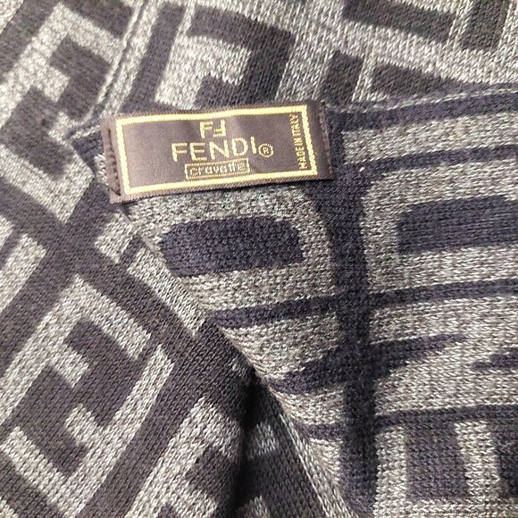 Vintage FENDI Dual Monogram Inverted Logo Black & Gray Reversible Scarf - Picture 8 of 9